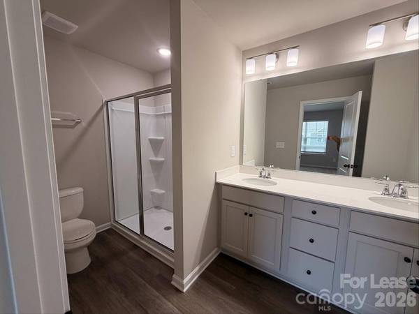 3106 Aberleaf LN, Charlotte, NC 28227