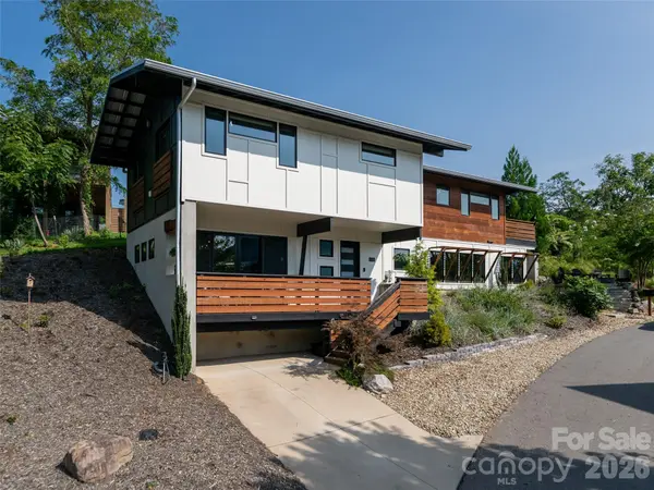 4 Osprey TRL, Asheville, NC 28806