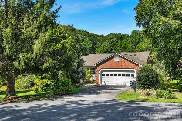20 Mallard CT, Brevard, NC 28712