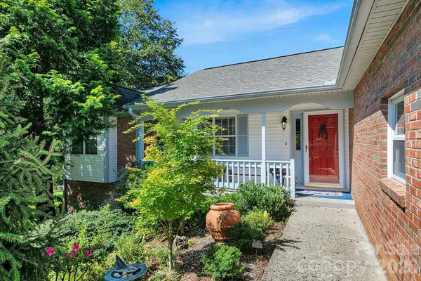 20 Mallard CT, Brevard, NC 28712