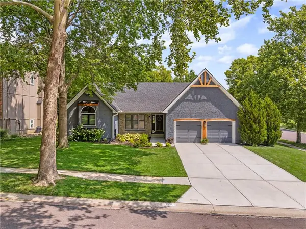 12702 W 121st ST, Overland Park, KS 66213