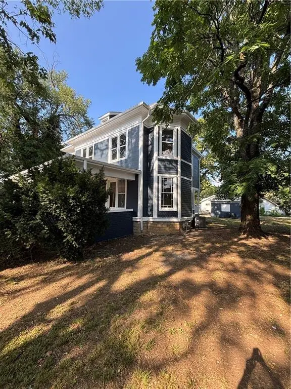 735 S Crawford ST, Fort Scott, KS 66701