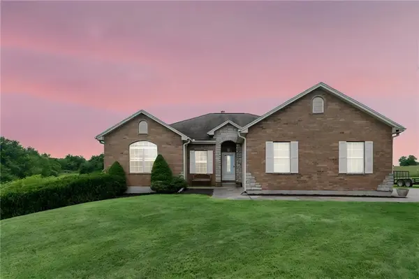 25303 E 199th ST, Pleasant Hill, MO 64080