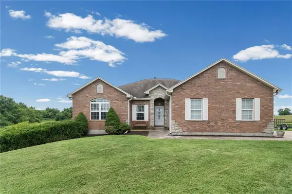 25303 E 199th ST, Pleasant Hill, MO 64080