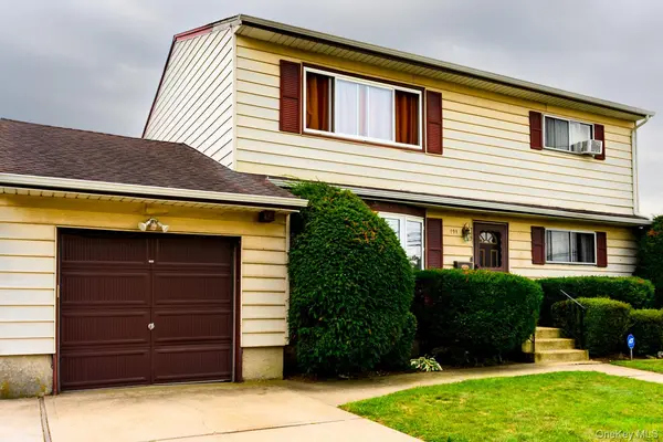 191 N Virginia AVE, Massapequa, NY 11758