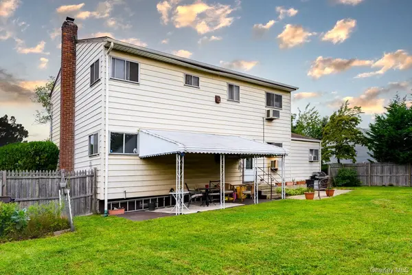 191 N Virginia AVE, Massapequa, NY 11758