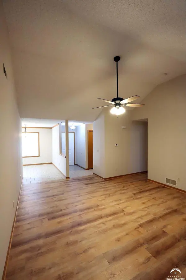 2701 Meadow PL, Lawrence, KS 66047