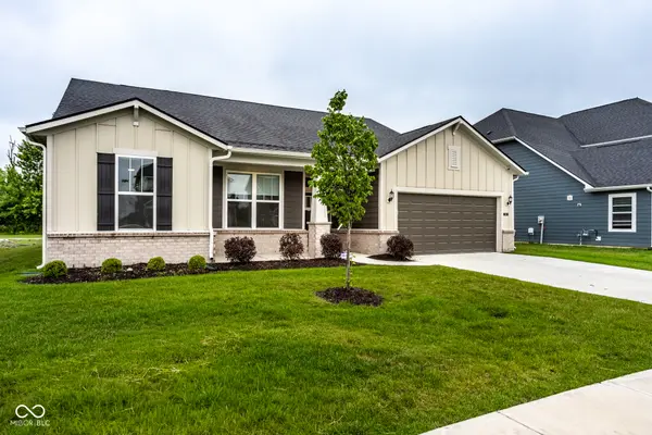 910 Jordan CT, Avon, IN 46123