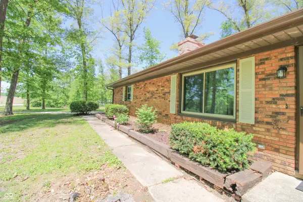 5775 N Blossom DR, Scipio, IN 47273
