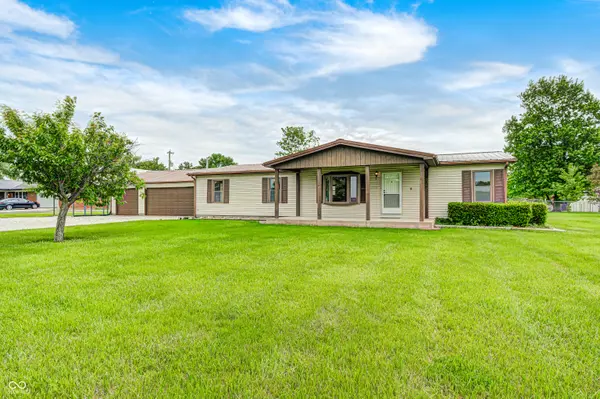 9405 N County Road 150 E,  Pittsboro,  IN 46167