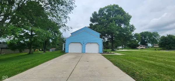 32 Edgelea DR, Greencastle, IN 46135