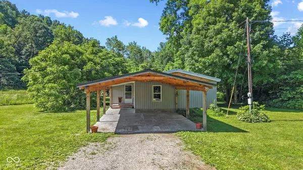 6091 Mount Moriah RD, Nineveh, IN 46164