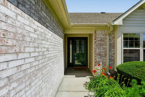 1636 Fairfield CIR, Greenfield, IN 46140