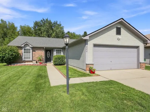 444 E Pine Ridge DR, Westfield, IN 46074