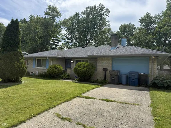 3722 Celtic DR, Indianapolis, IN 46235