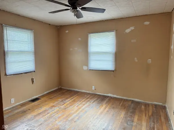 9507 W Morse ST, Yorktown, IN 47396