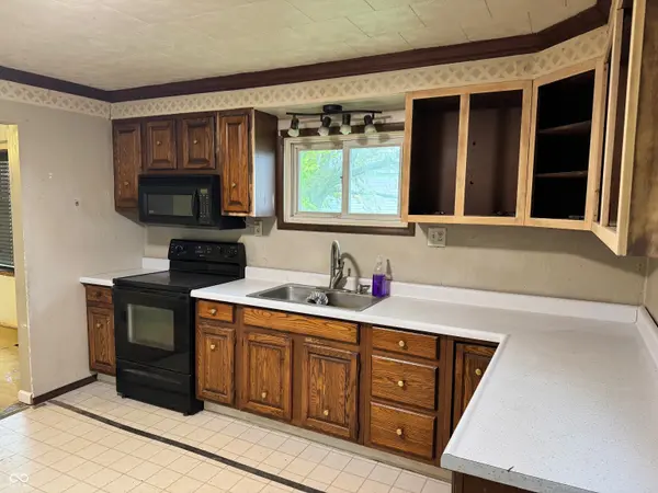 9507 W Morse ST, Yorktown, IN 47396