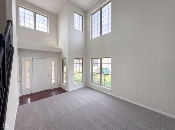 828 Claiborne LN, Lebanon, IN 46052