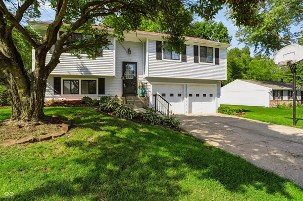 4152 Oil Creek DR, Indianapolis, IN 46268