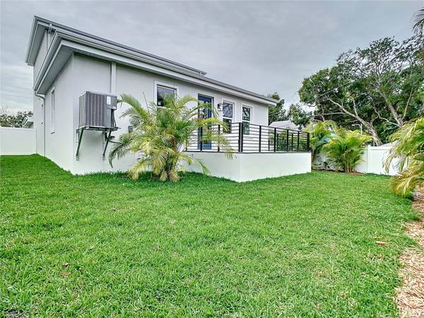 2345 BAHIA VISTA ST, Sarasota, FL 34239