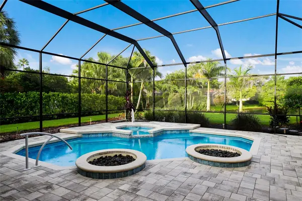 8122 LONE TREE GLN, Lakewood Ranch, FL 34202
