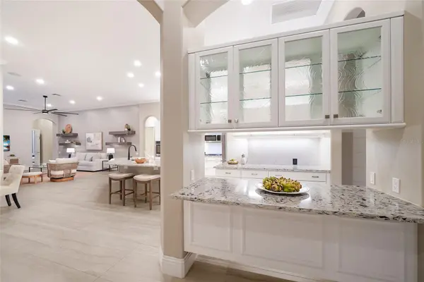 8122 LONE TREE GLN, Lakewood Ranch, FL 34202