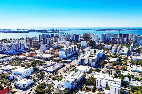 1558 4TH ST #216, Sarasota, FL 34236