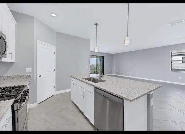 5127 CORAL REEF WAY, Bradenton, FL 34211