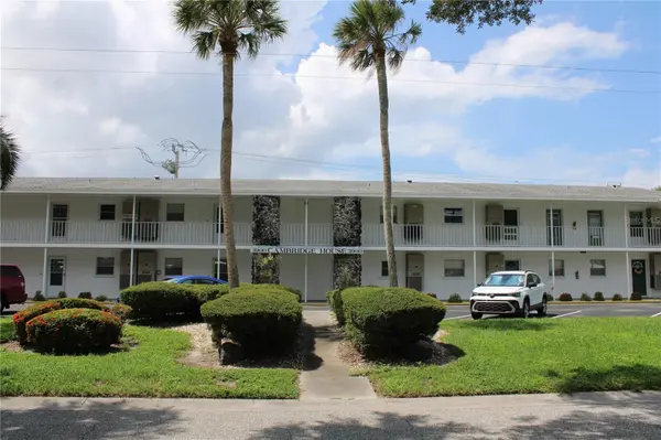 3900 ROXANE BLVD #10B, Sarasota, FL 34235