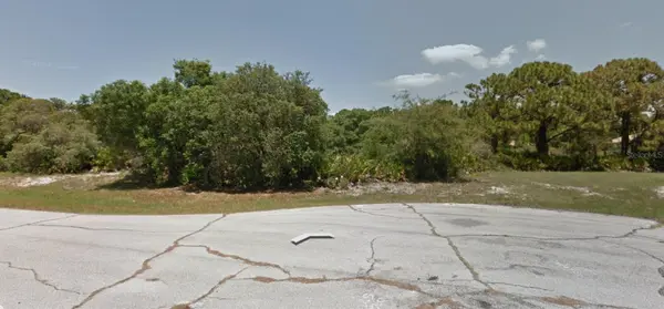 103 WEST DR, Rotonda West, FL 33947
