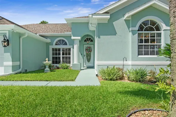 9 FAIRCASTLE LN, Palm Coast, FL 32137