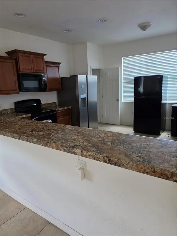 100 HIGHLAND MEADOWS ST, Davenport, FL 33837