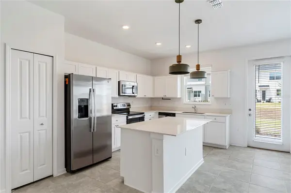 264 NINE IRON DR, Davenport, FL 33896