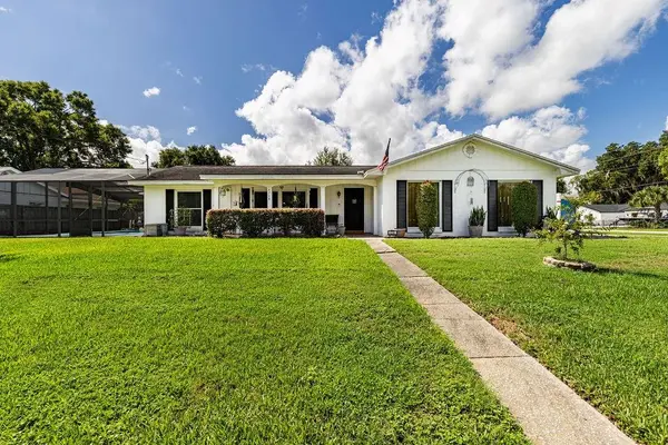 4268 LAKE ELEANOR DR, Mount Dora, FL 32757