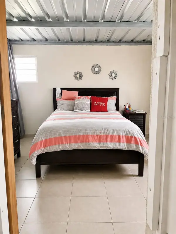 Calle 6 B11 URB VENTURINI, San Sebastian, PR 00685