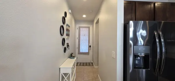 906 FALLON HILLS DR, Haines City, FL 33844