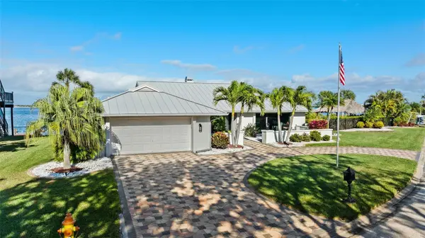 5791 WESTSHORE DR, New Port Richey, FL 34652
