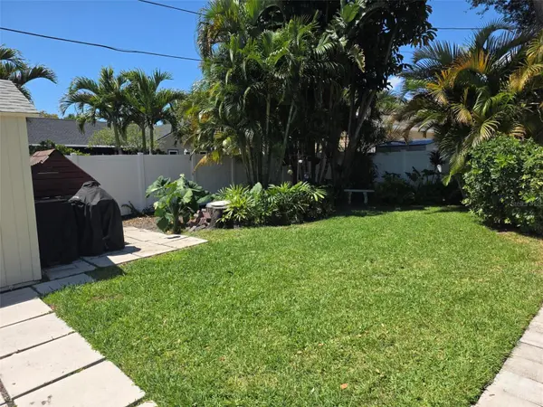 734 37TH AVE N, St Petersburg, FL 33704