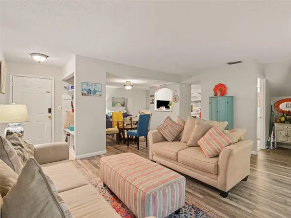 908 BYRON LN #6, Sarasota, FL 34243