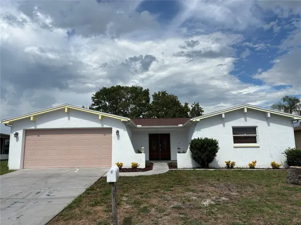9616 LAKE CHRISTINA LN, Port Richey, FL 34668