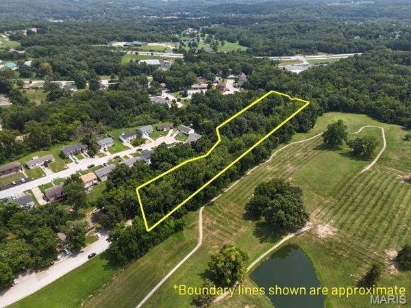 5 S Park DR, Hannibal, MO 63401