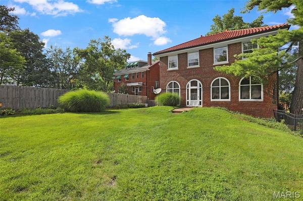 7006 Maryland AVE, University City, MO 63130