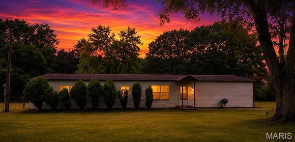 3102 Meyer RD, Festus, MO 63028