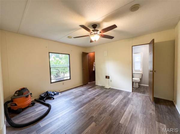 3102 Meyer RD, Festus, MO 63028