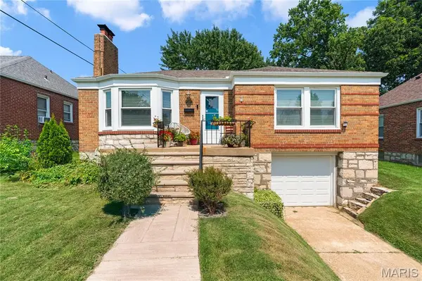 9118 Lucia DR, Affton, MO 63123