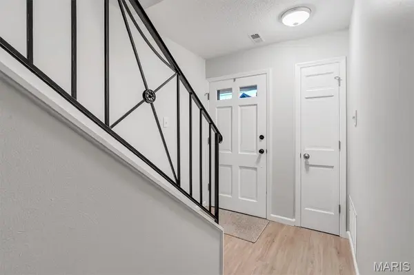13472 Mason Village CT, Town And Country, MO 63131