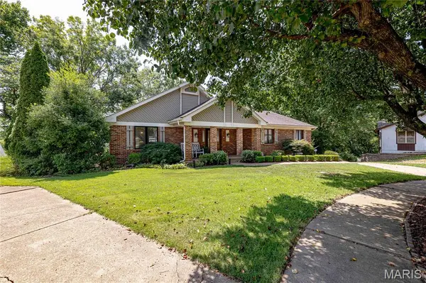 3008 Oakvilla Manor CT, Oakville, MO 63129