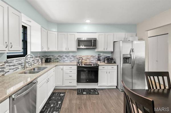 121 Turnbridge DR, Swansea, IL 62226