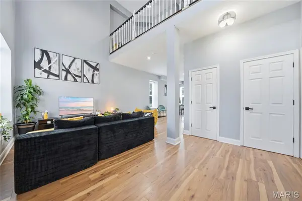 5714 Maple AVE, St Louis, MO 63112