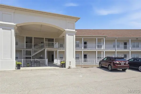 100 Trinity Pointe DR #2L, Camdenton, MO 65020